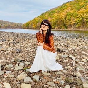 Meet your Posher, Karina